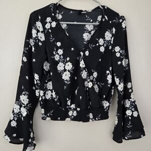 H&M Floral Divided Flowy Blouse